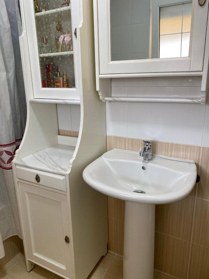 Habitación con baño privado en casa del Anfitrión Carandia Exterior foto